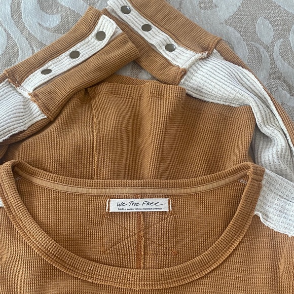 We The Free Goldenrod and Ivory Long Sleeve Top - Picture 2 of 6